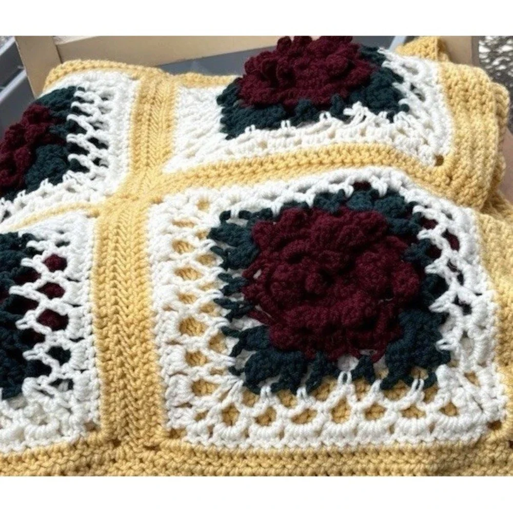 Handmade Crochet Afghan Lap Blanket throw‎ ROSANNE Rosettes Granny Squares